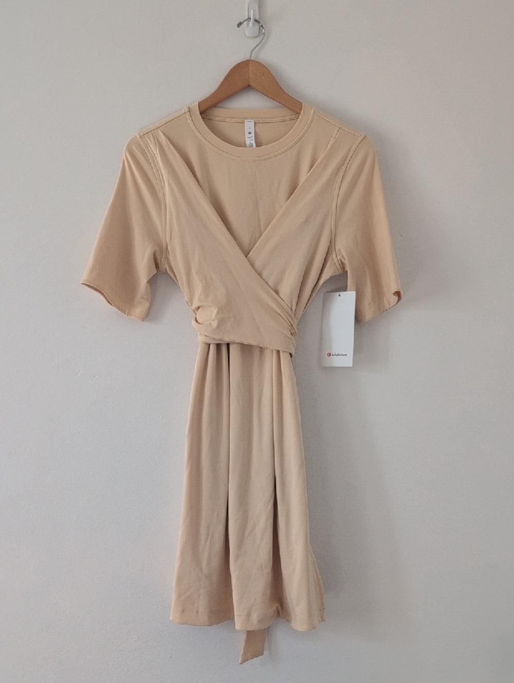 lululemon Modest Yellow Beige Cotton T-Shirt Wrap-Front Midi Dress Sz 8